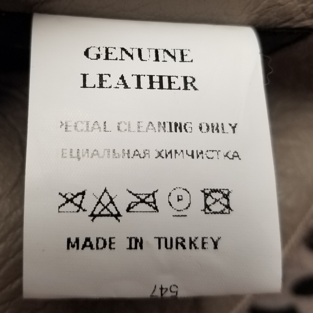 $2695 Reversible Hooded Real Shearling Coat with LV Logo Print - Picture 9 of 10